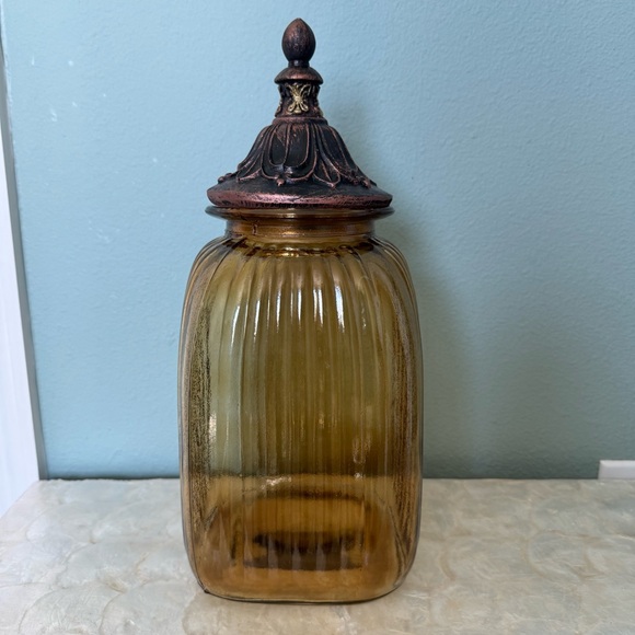 Amber Glass Jar with Ornate Lid - Picture 4 of 7